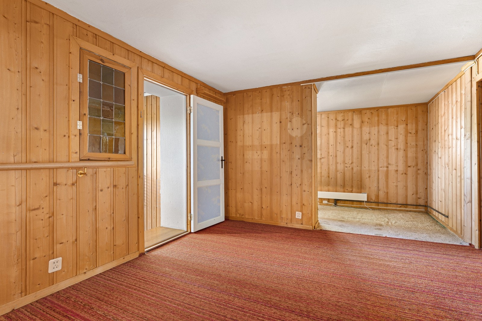 Her er det god plass til stor garderobeløsning, kommode, skohylle etc. Galleribilde