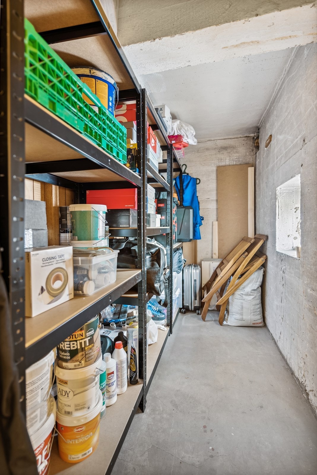 Leiligheten disponerer to boder i kjeller på 2 og 4 m². Galleribilde