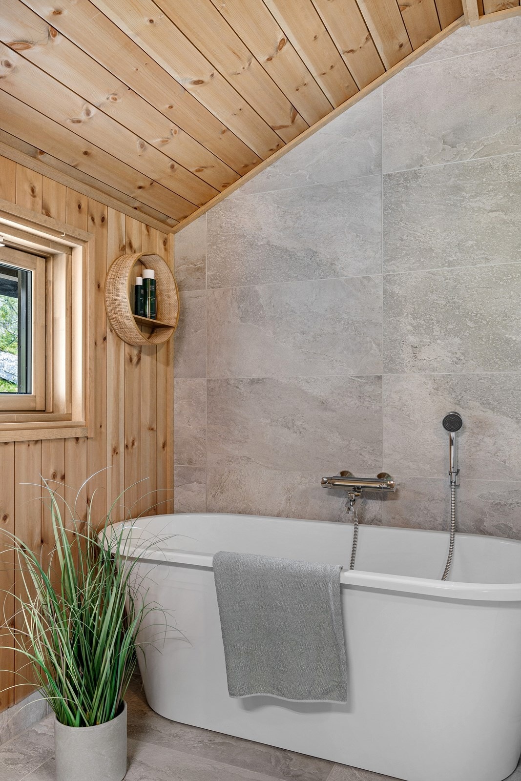 Badekar hvor man kan slappe av i etter en lang skitur Galleribilde