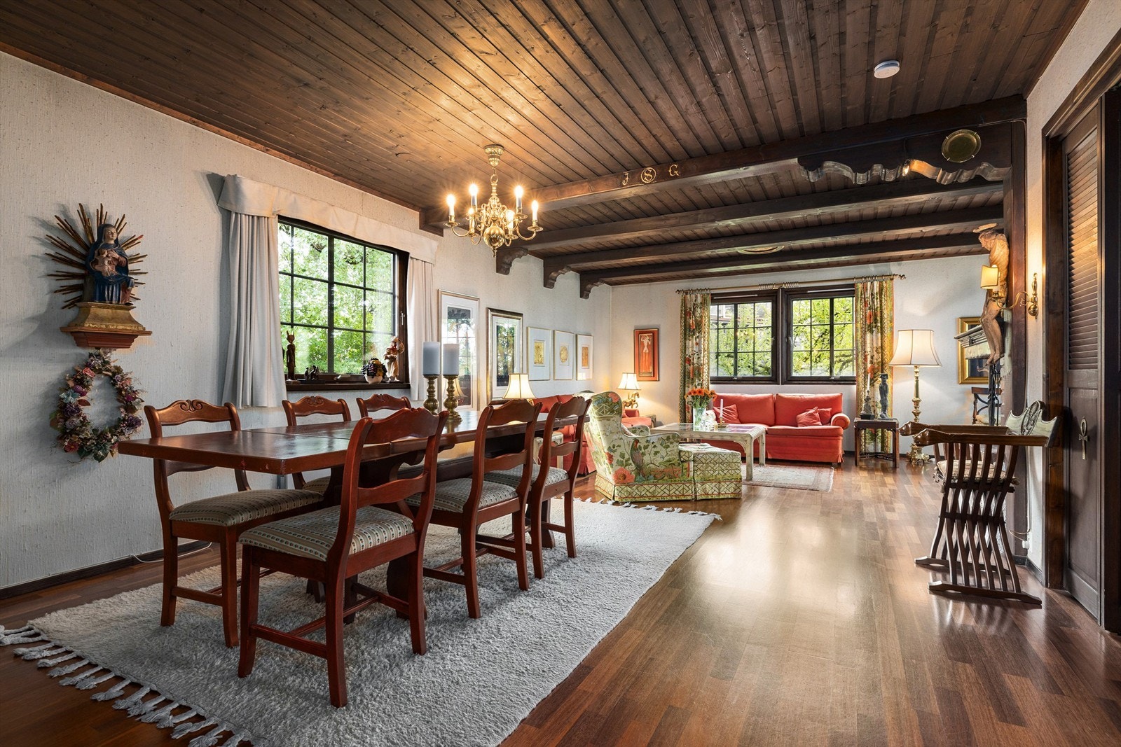 Her kan du dekke langbord Galleribilde