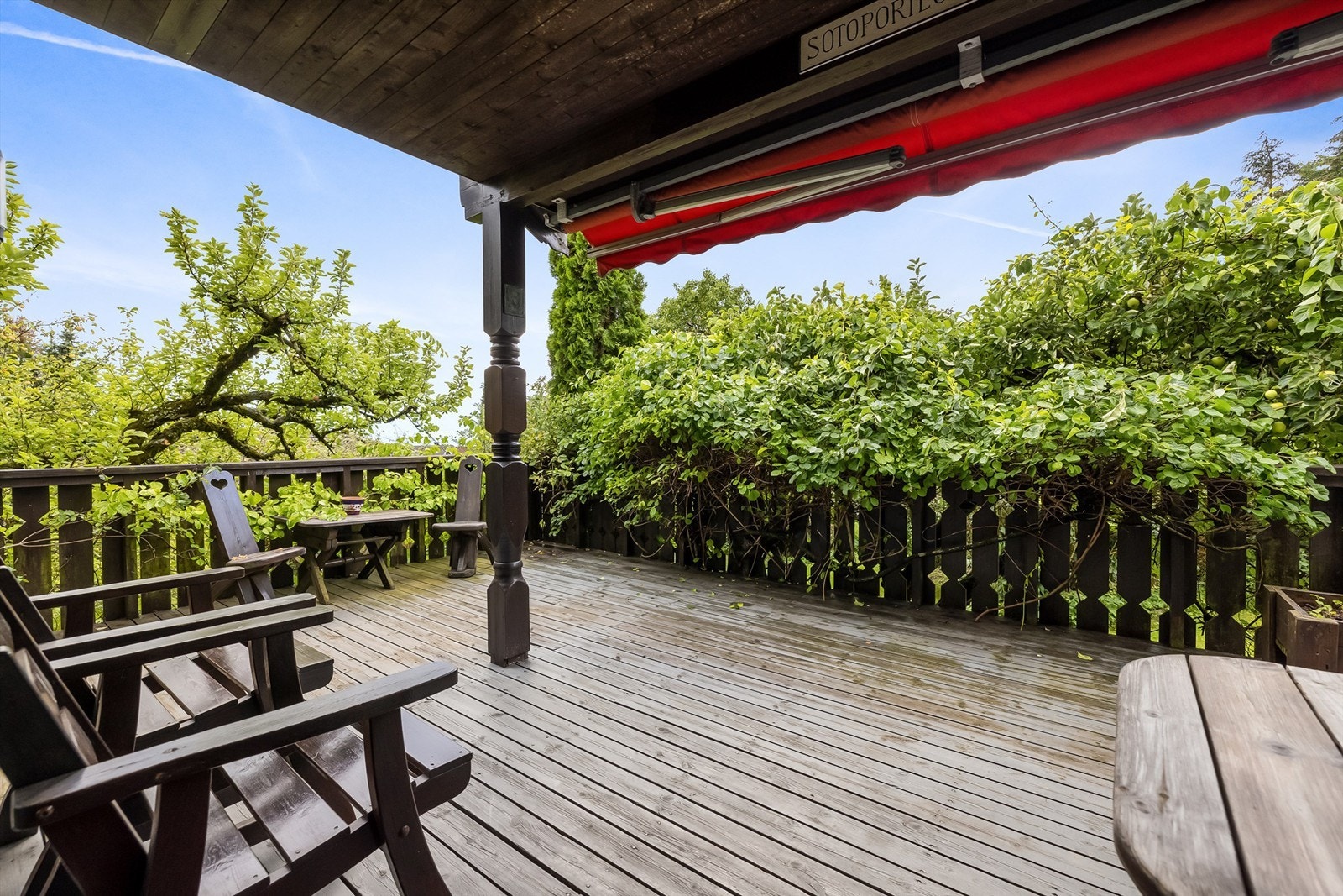 Delvis overbygget terrasse på ca. 24 kvm Galleribilde