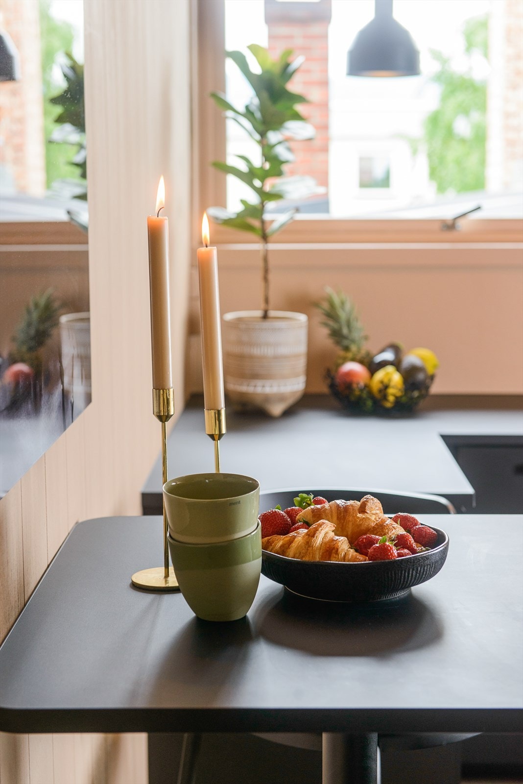 Det er mulighet for liten spiseplass for to på kjøkkenet. Galleribilde