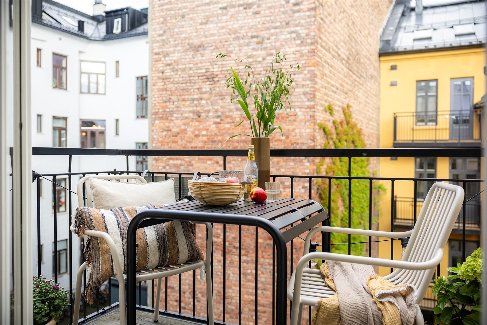 Herlig balkong på 4 kvm med utgang fra soverom Galleribilde