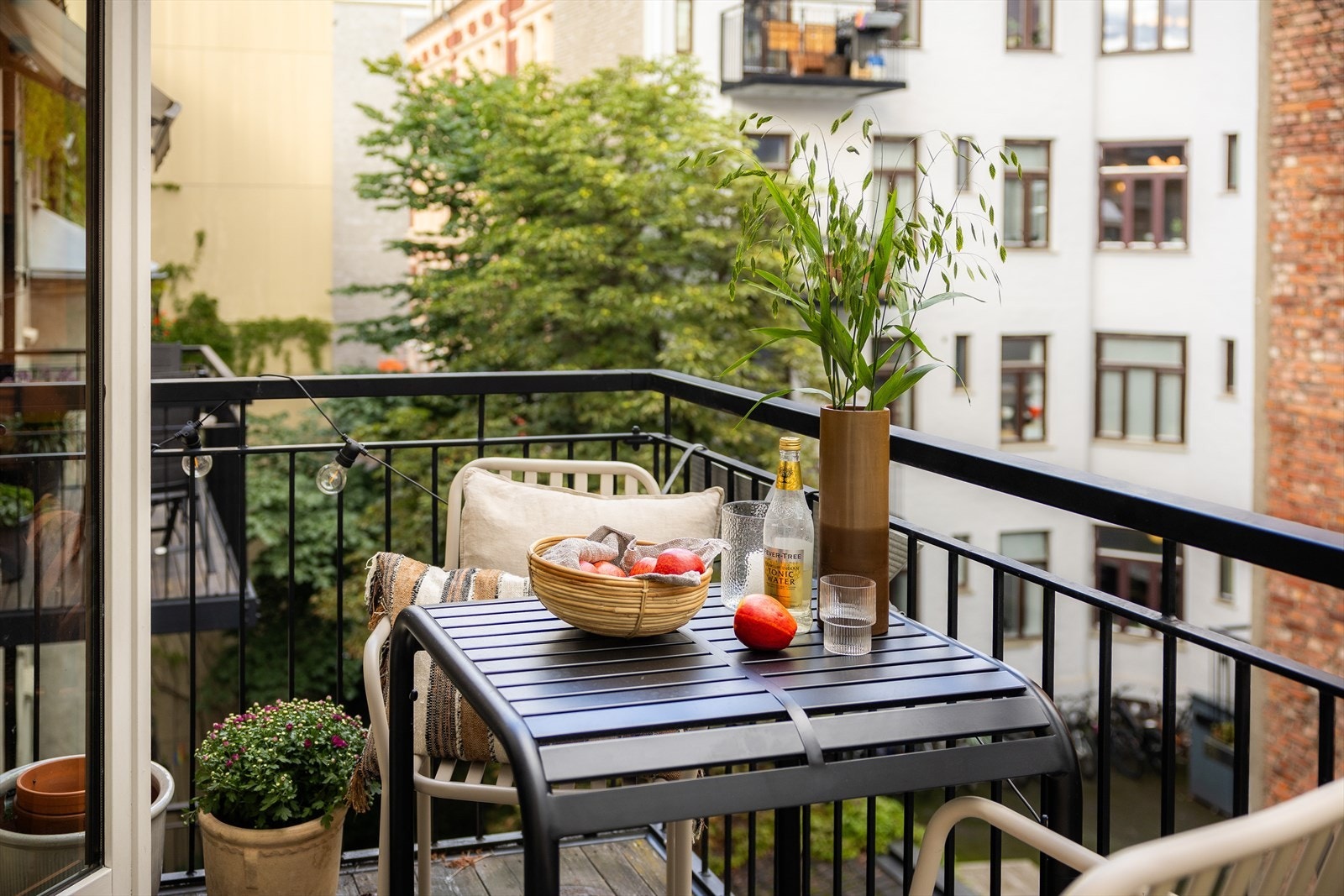 God plass til utemøblement Galleribilde