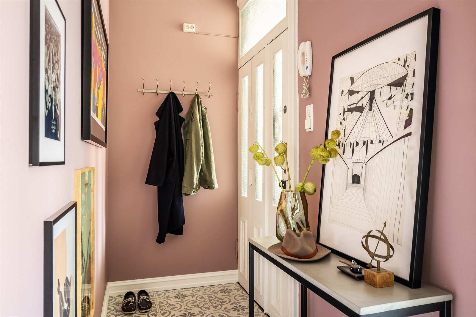 Hyggelig inngangsparti. Galleribilde