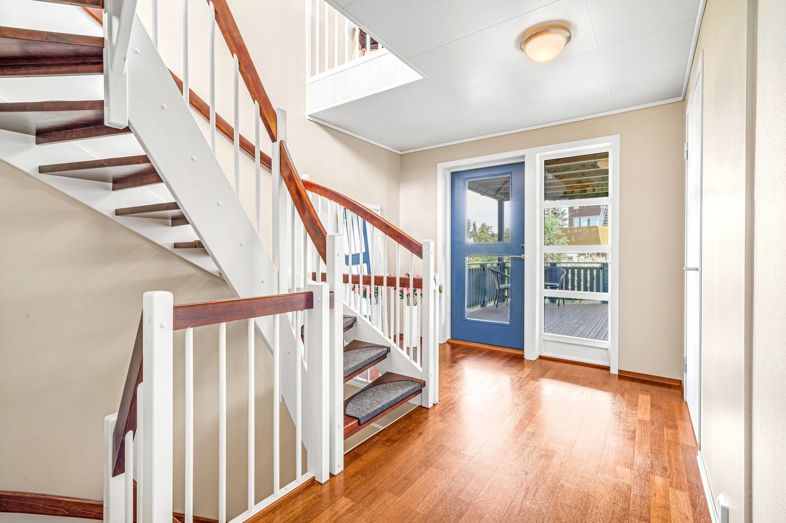 Gang/hall. Galleribilde