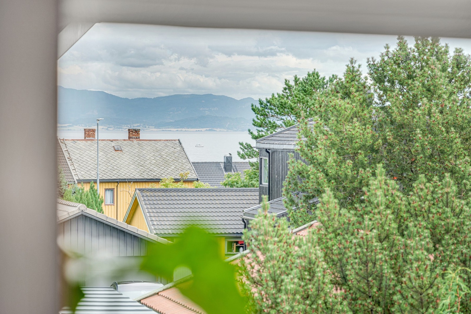 Fin utsikt fra kjøkkenet. Galleribilde
