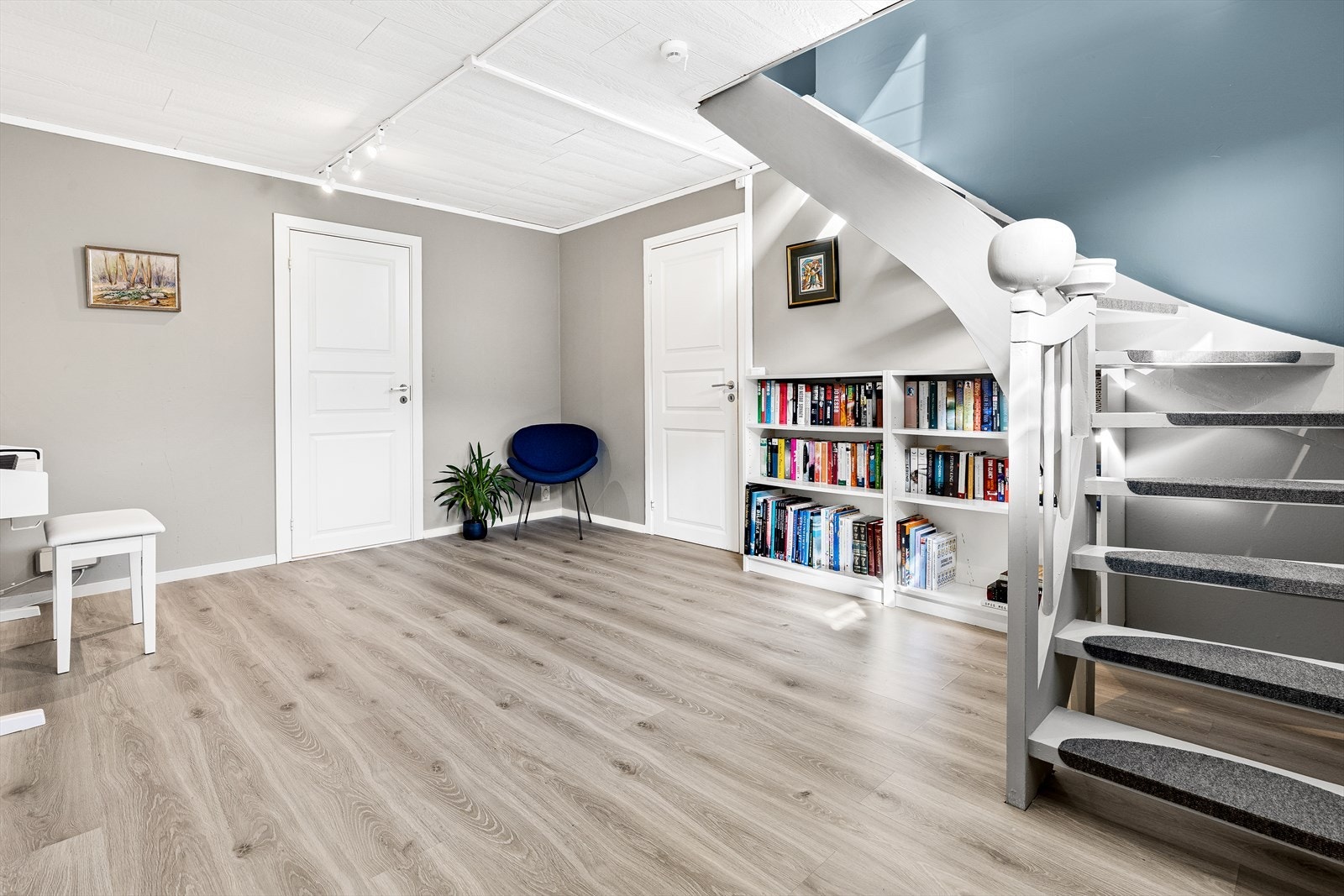 Trapperom i kjeller Galleribilde