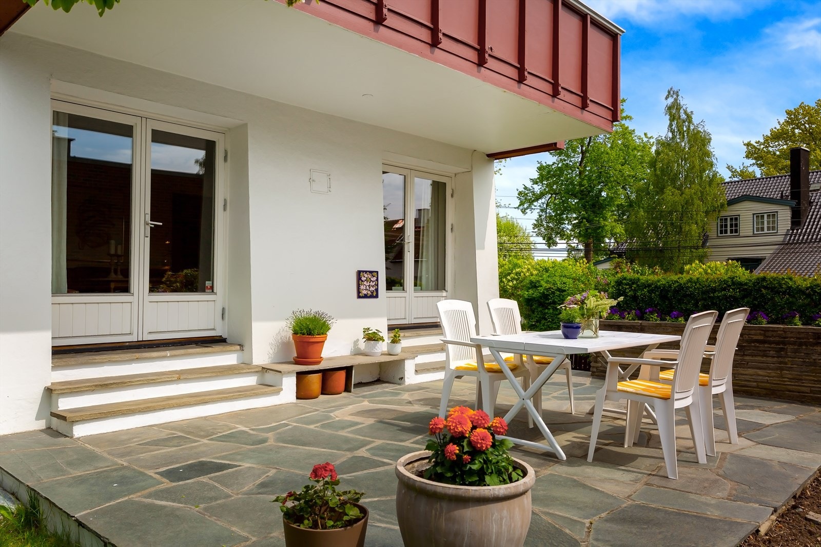 Solrikt og hyggelig Galleribilde