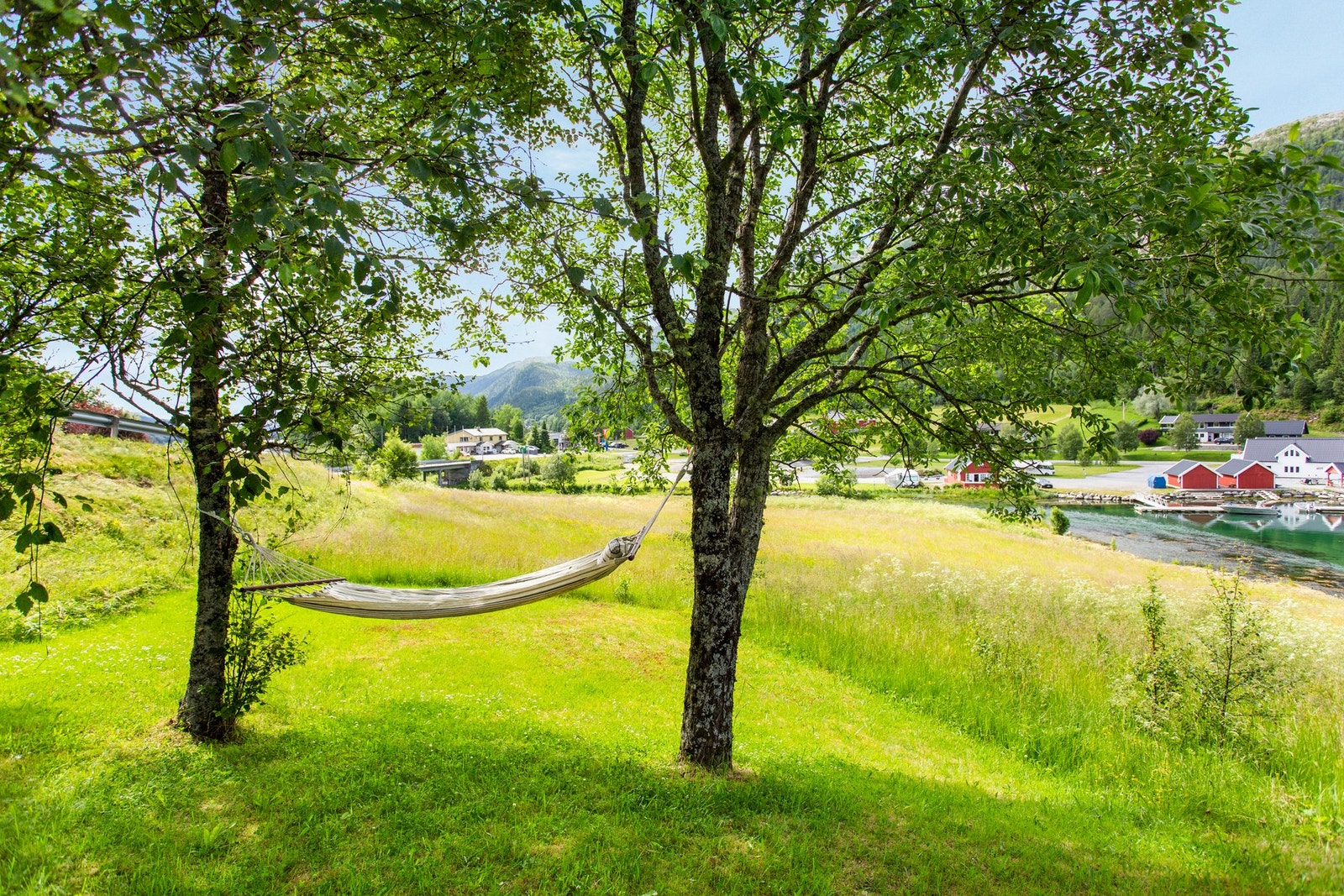 Her er det fint å nyte roen på deilige sommerdager Galleribilde