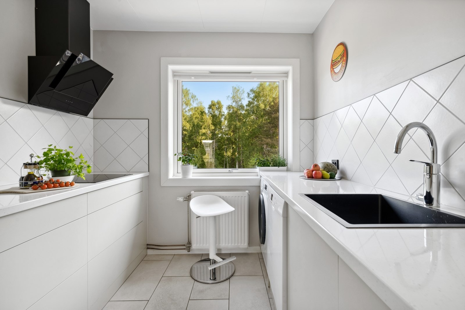På kjøkkenet er det opplegg for oppvaskmaskin og vaskemaskin. Galleribilde