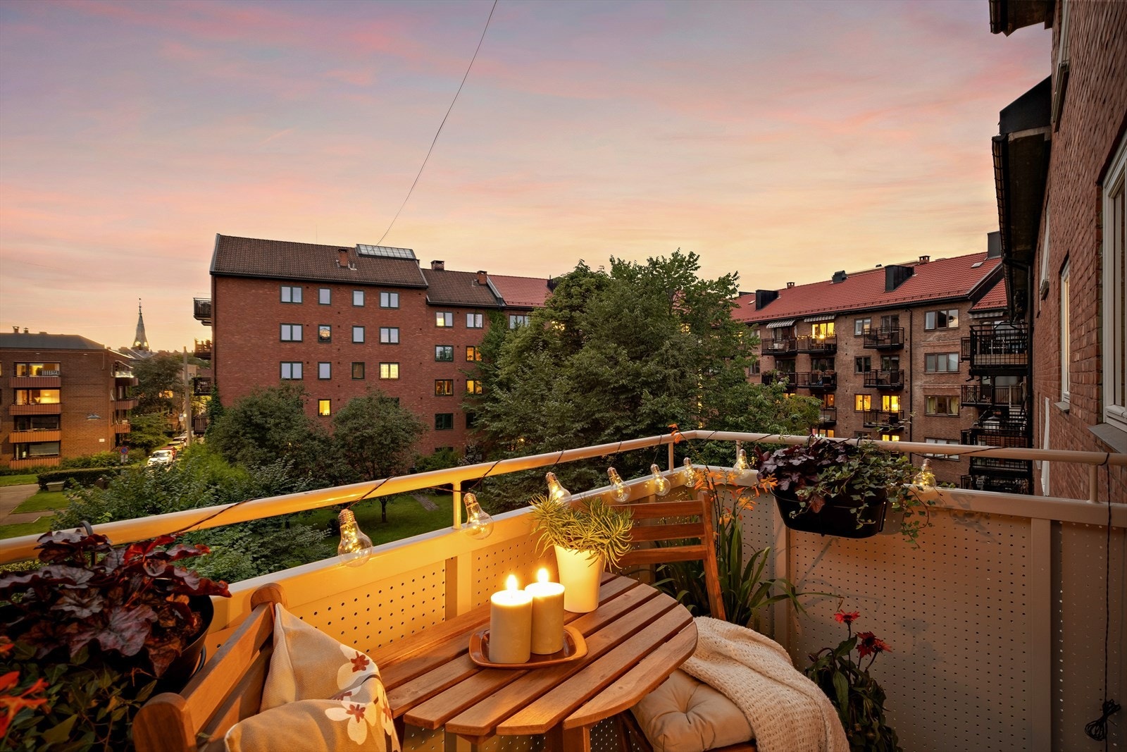 Velkommen til flotte Bentsegata 10! Presentert av Lilliann Tronshaug v/ Nordvika Torshov Galleribilde