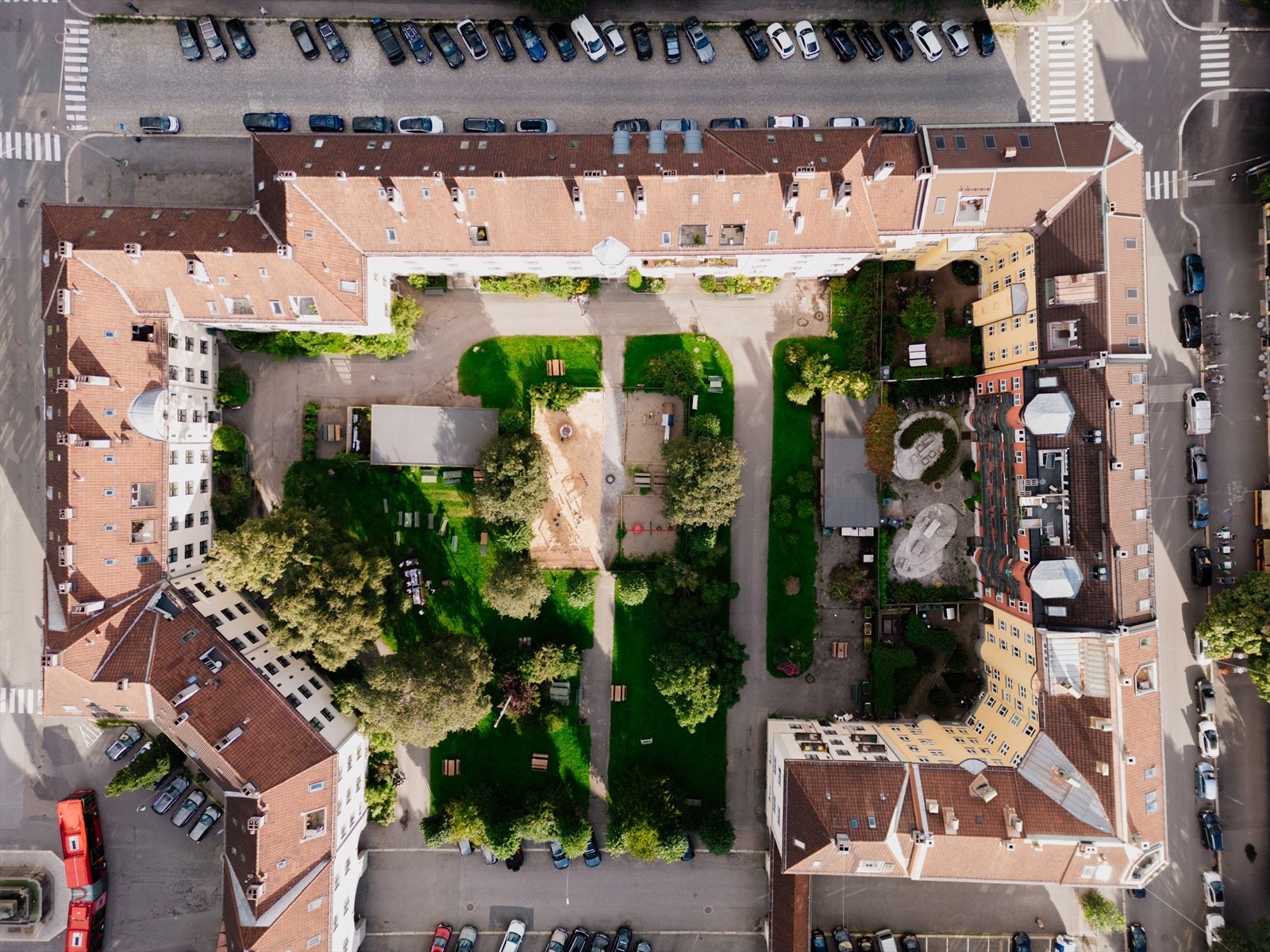 Prinsippet bak Torshovbyen var luft, lys og grønne lunger, noe beboerne fortsatt verdsetter høyt. Engelske havebyer var til stor inspirasjon. Galleribilde