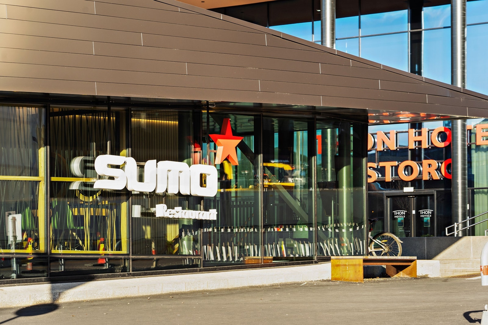 Ellers flere spisesteder og kaféer i området Galleribilde