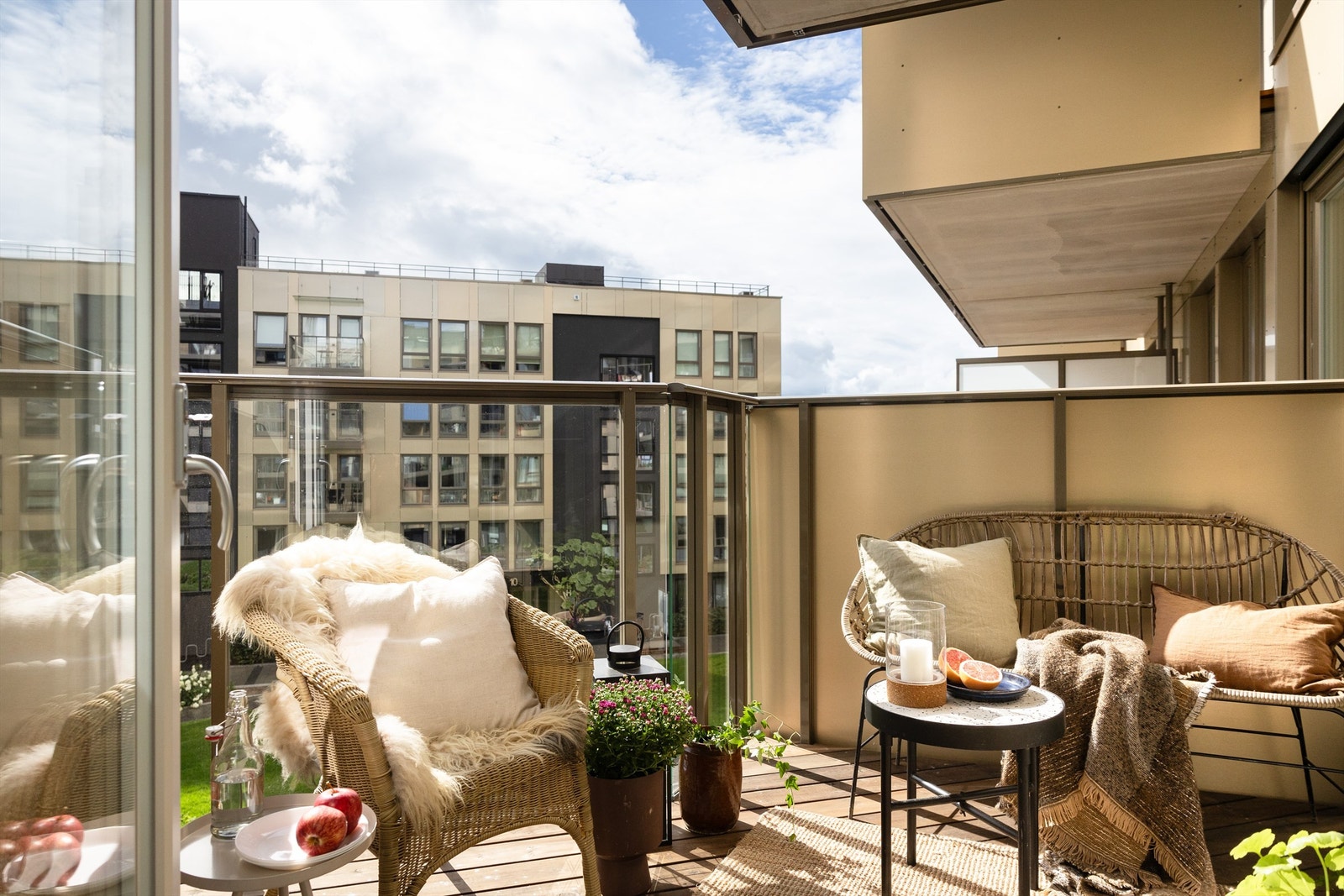 Fra stuen er det videre adkomst til romslig balkong Galleribilde