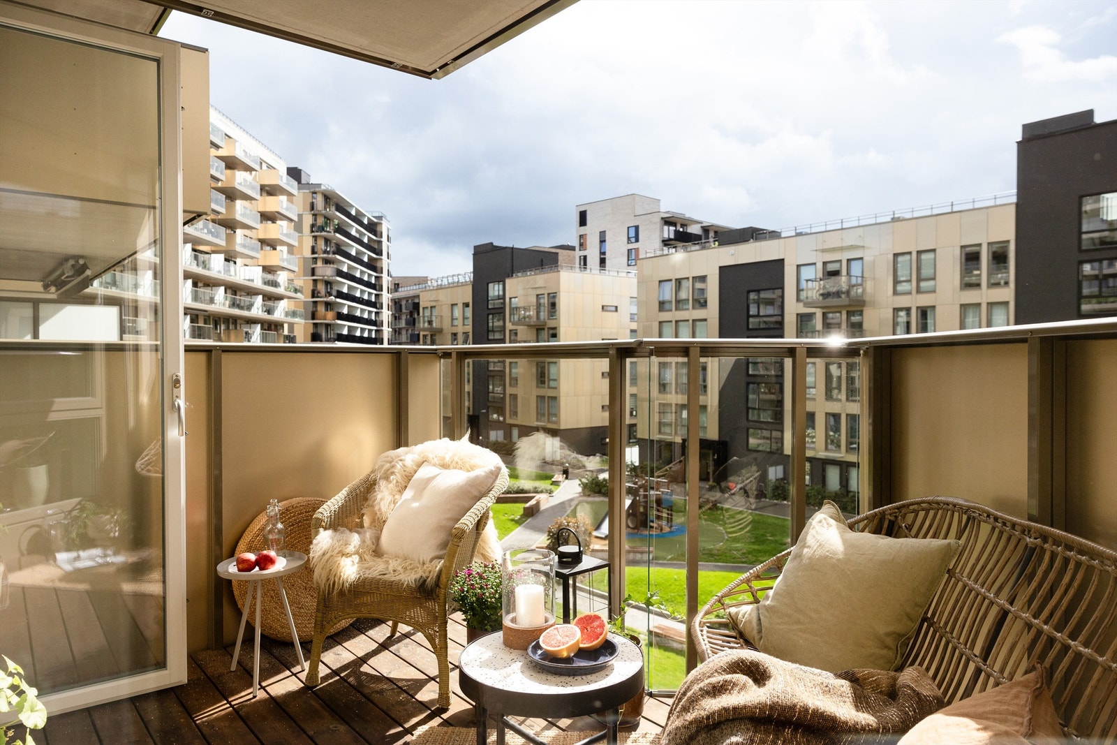 Velkommen til Vitaminveien 20 - presentert av Emir Resulbegovic i Krogsveen Galleribilde