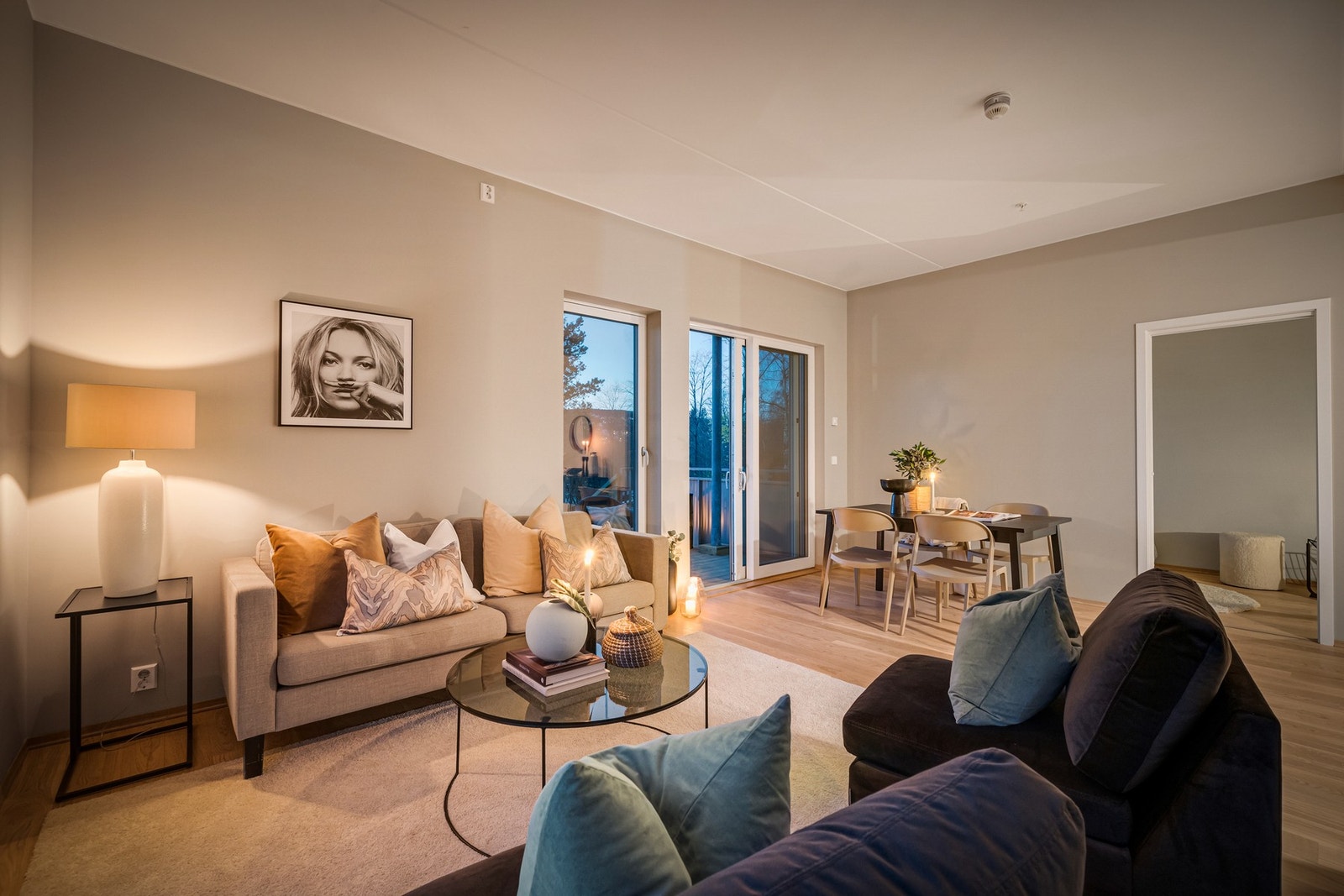 EiendomsMegler 1 ved Markus Tangvik har gleden av å presentere en flott 3-roms hjørneleilighet i Veisletten alle 17. Galleribilde