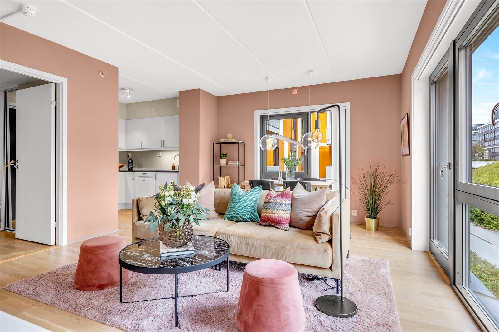 Leiligheten har en særdeles god planløsning med et stort bad. Galleribilde