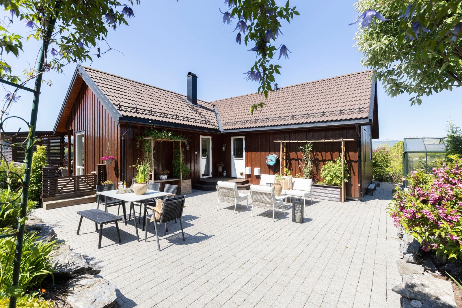 Arkitekttegnet av Berit Dahl Galleribilde