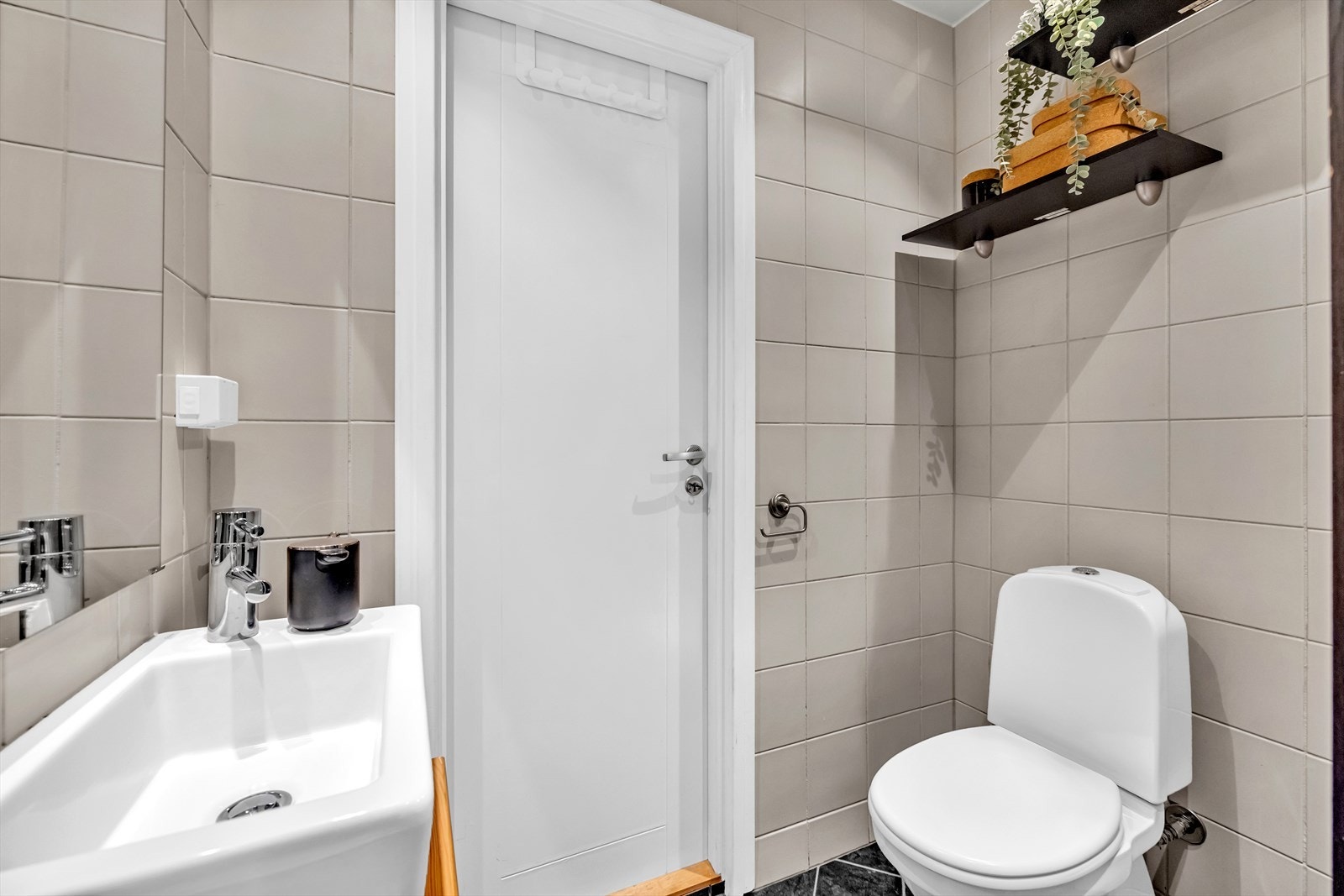 Badet er tilkoblet mekanisk avtrekk Galleribilde