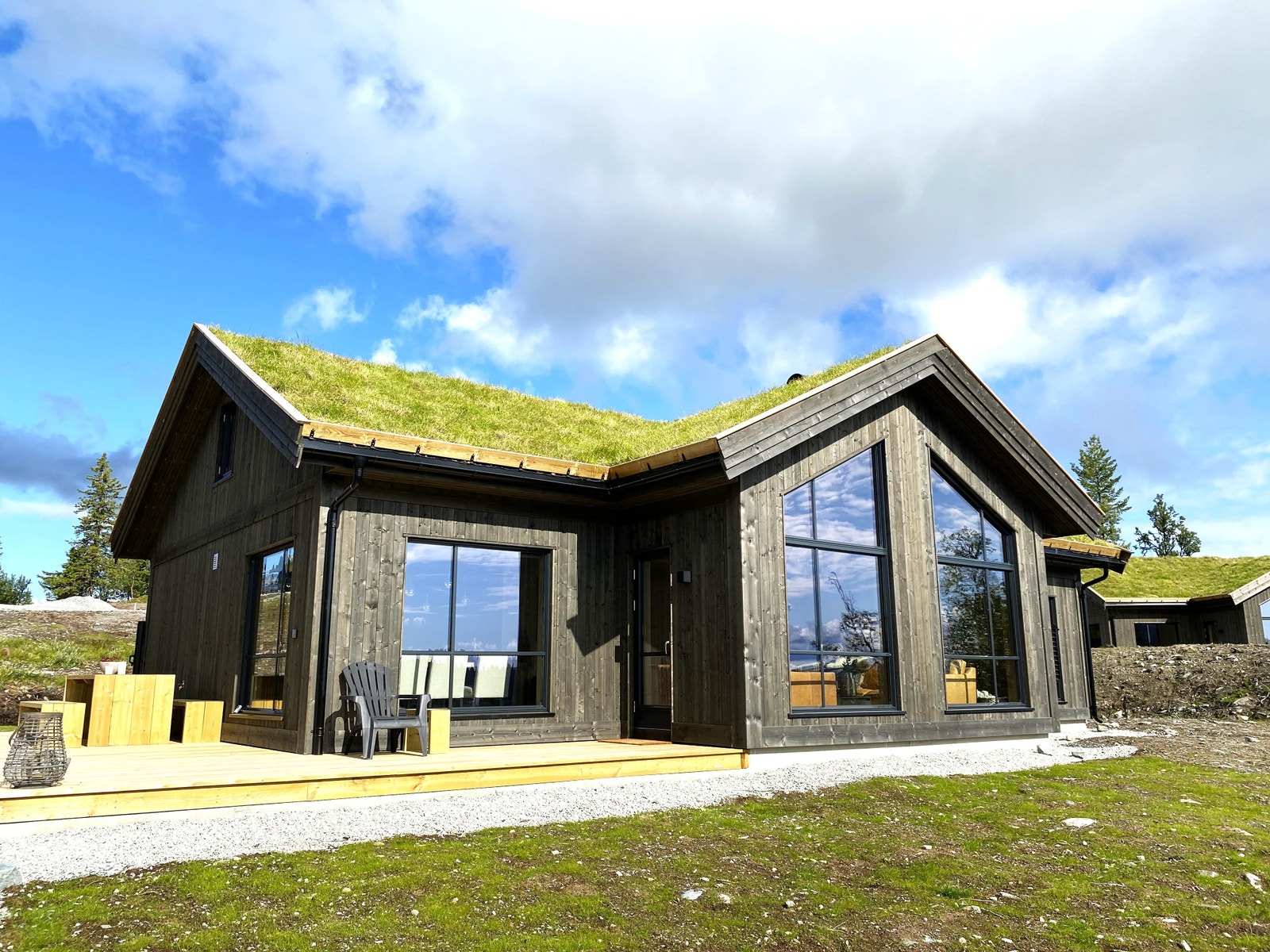 Dette er hyttemodellen som bygges på de aktuelle tomtene - "Skogshorn" fra Hallinghytter Galleribilde