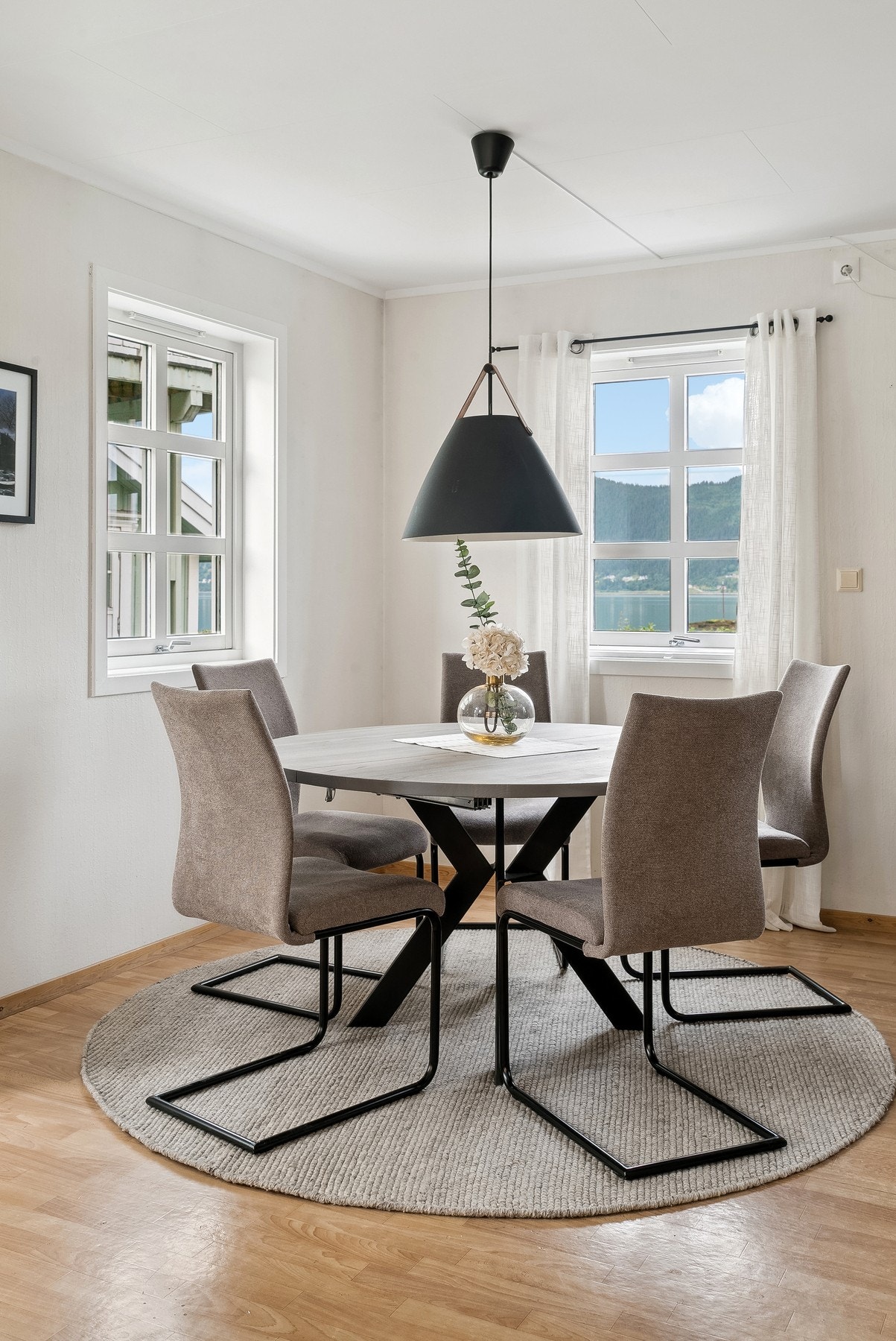 Spiseplass med utsikt Galleribilde