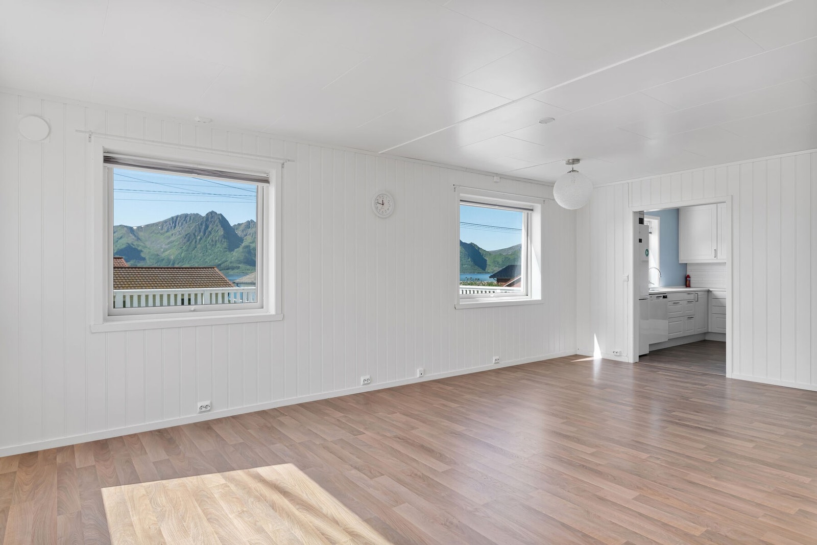 Vinduer fra 2017 som gir rikelig med lysinnslipp og god utsikt Galleribilde