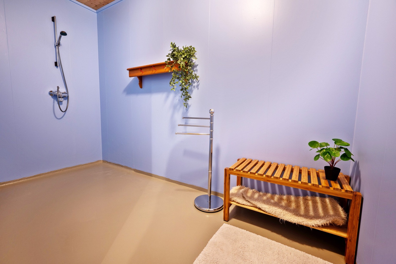 Egen spaavdeling i underetasjen med dusjnisje og tilknytning til badstue. Galleribilde