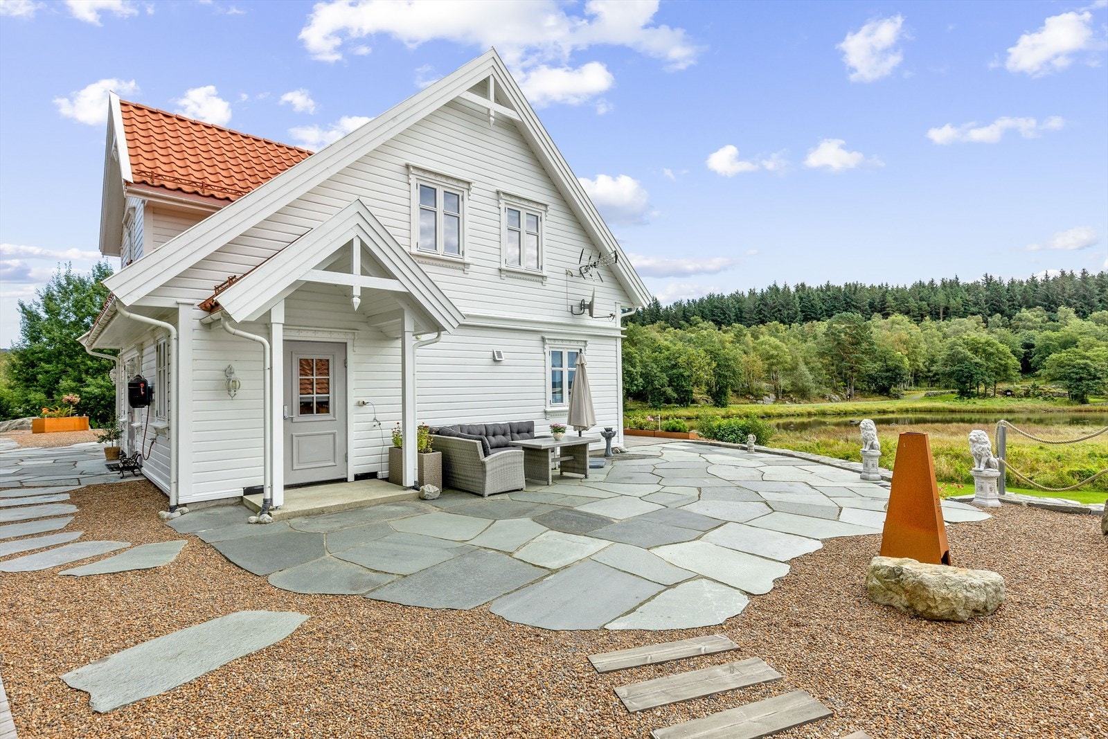 Praktisk utgang fra vaskerom. Galleribilde