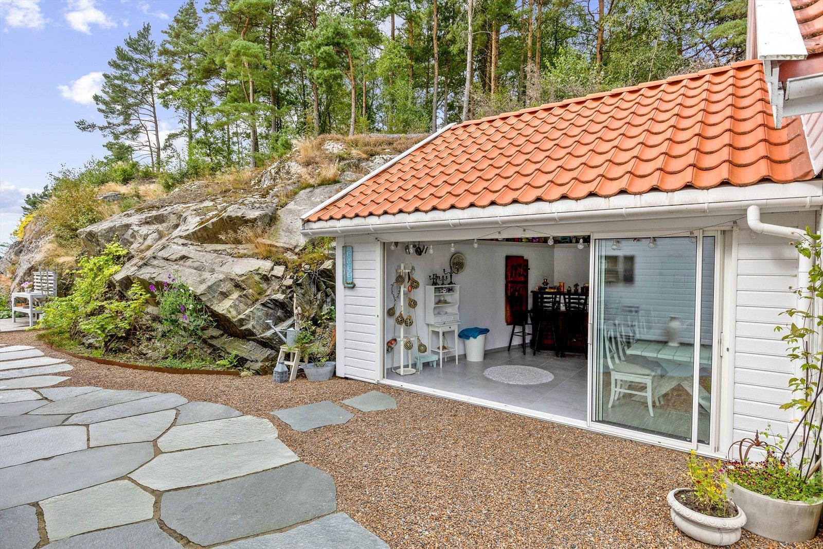 Garasjeutbygg. Galleribilde