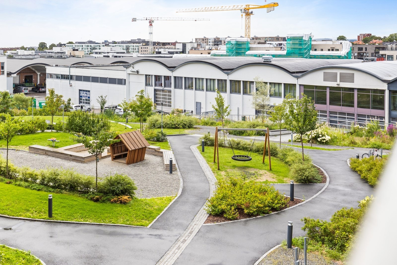 Grøntområde utenfor leiligheten Galleribilde