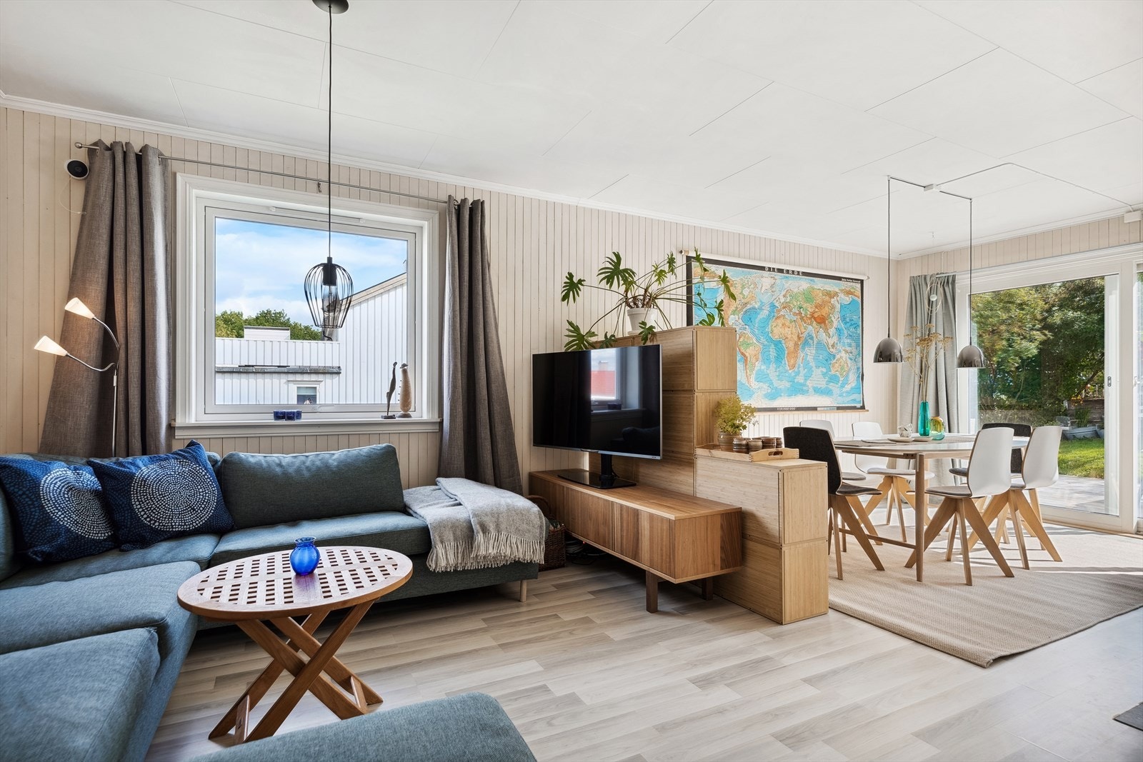 Stuen er ca 25 m². Galleribilde