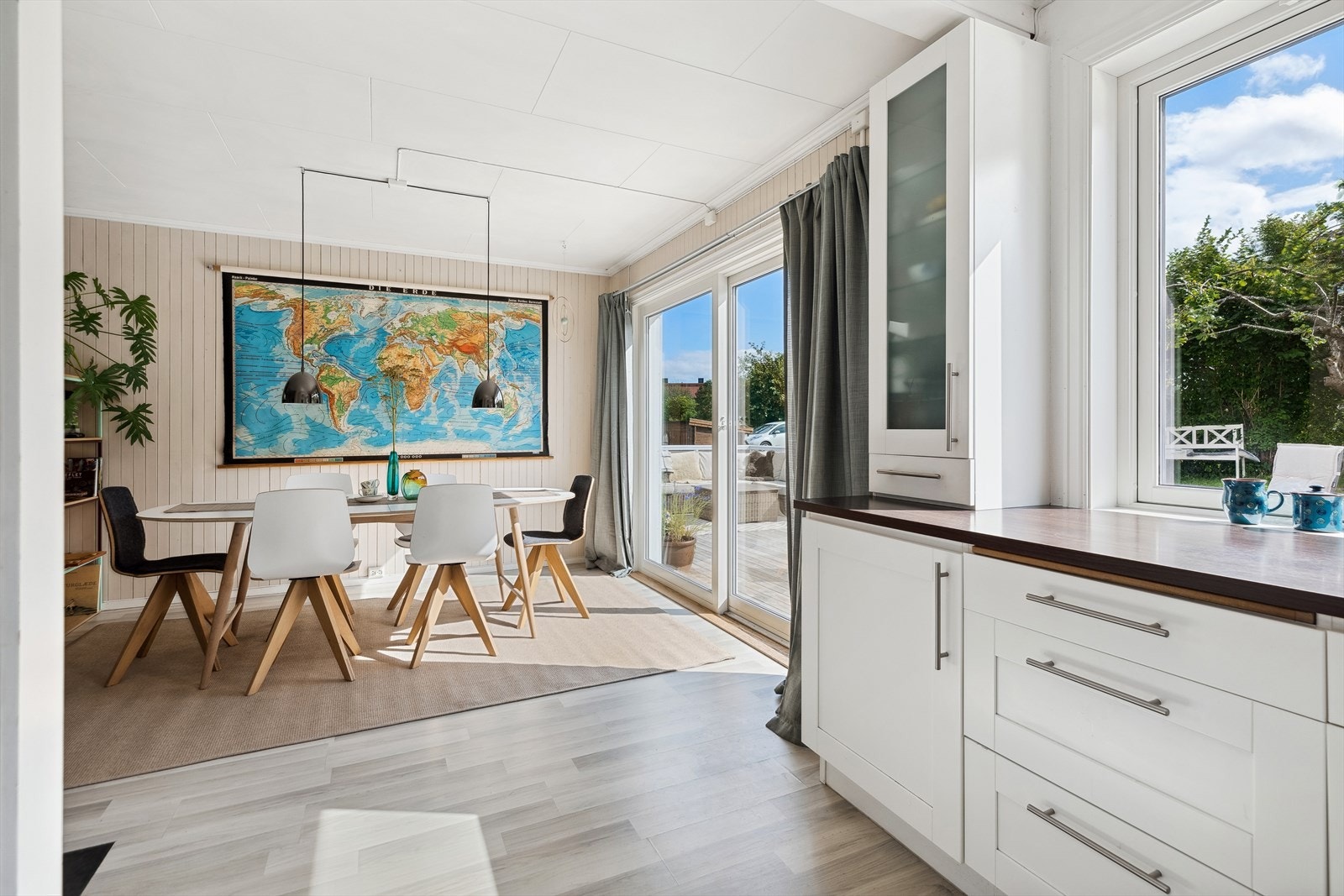 Åpen løsning mot stuen/spisestuen. Galleribilde