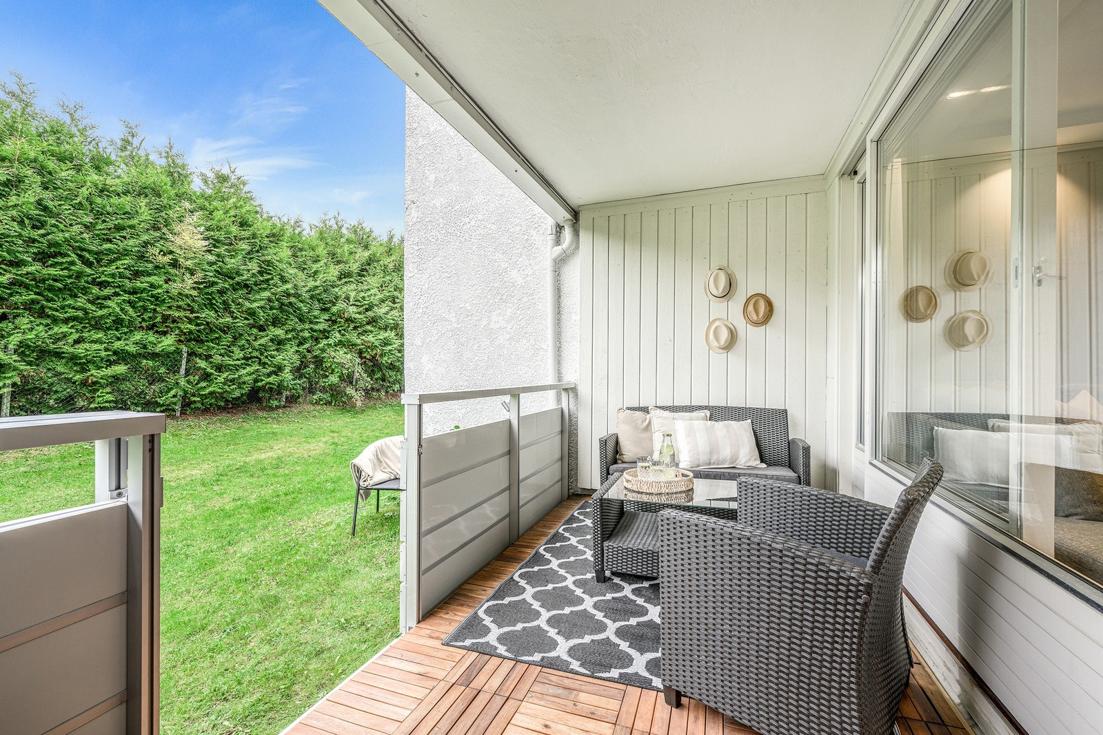 Romslig terrasse på ca. 8 m² Galleribilde