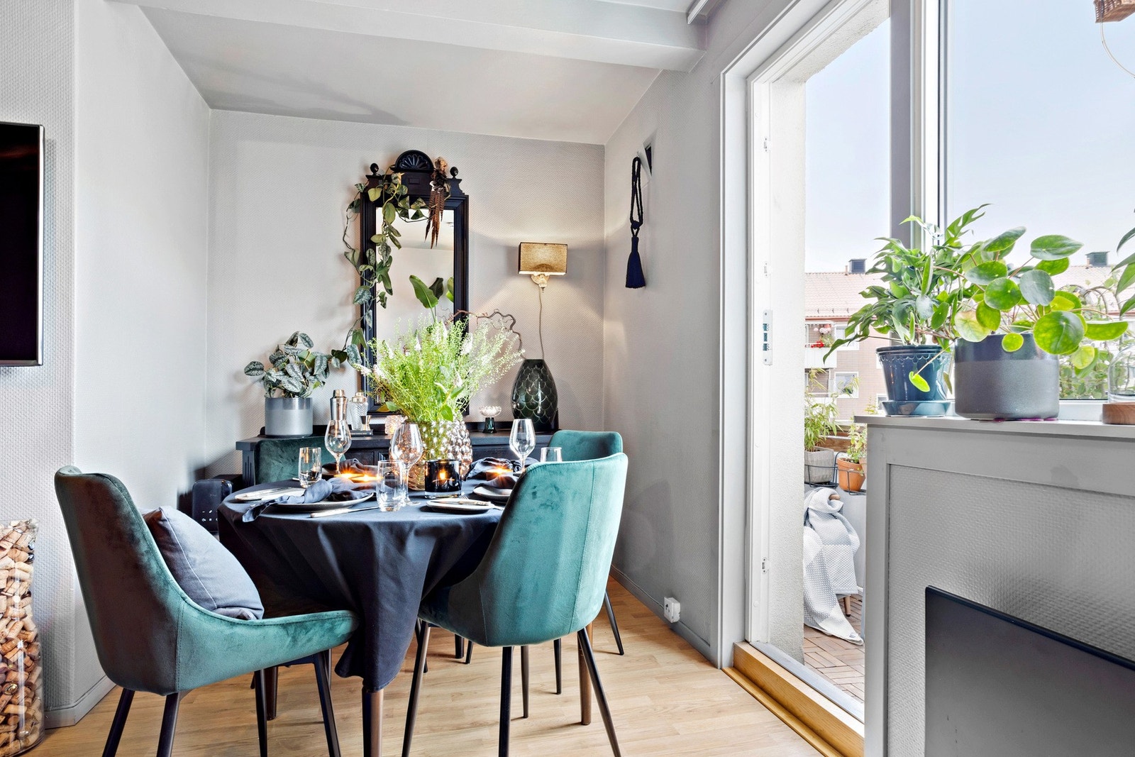 Felleskostnader på kr. 2 200,- per mnd. Galleribilde