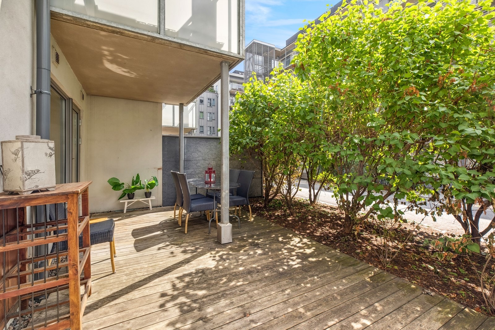 Dette er en pen 3-roms selveierleilighet fra 2009 med sørvestvendt terrasse på 20 kvm. Galleribilde