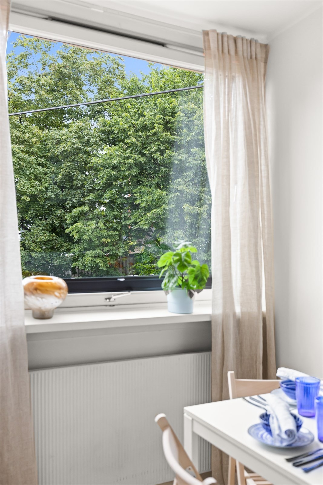 Leiligheten vender mot rolige omgivelser. Galleribilde