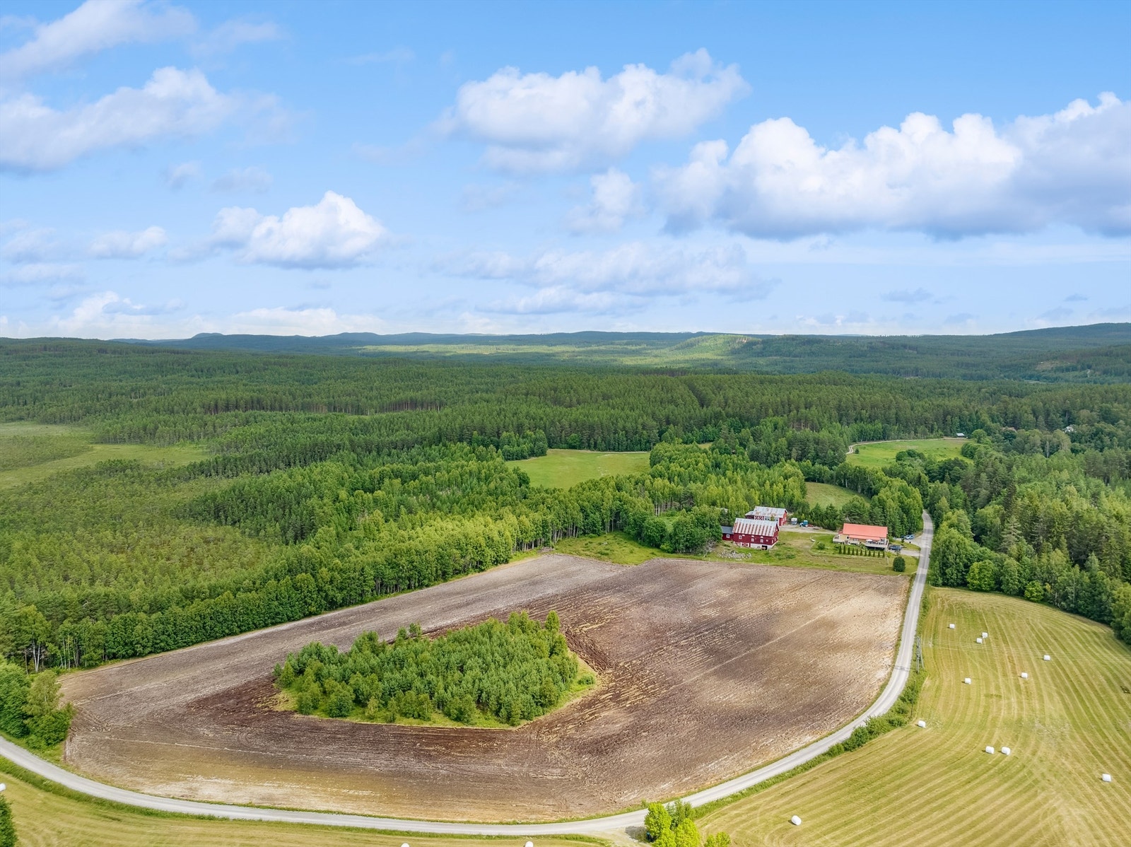 Drone bebyggelse og jorde Galleribilde