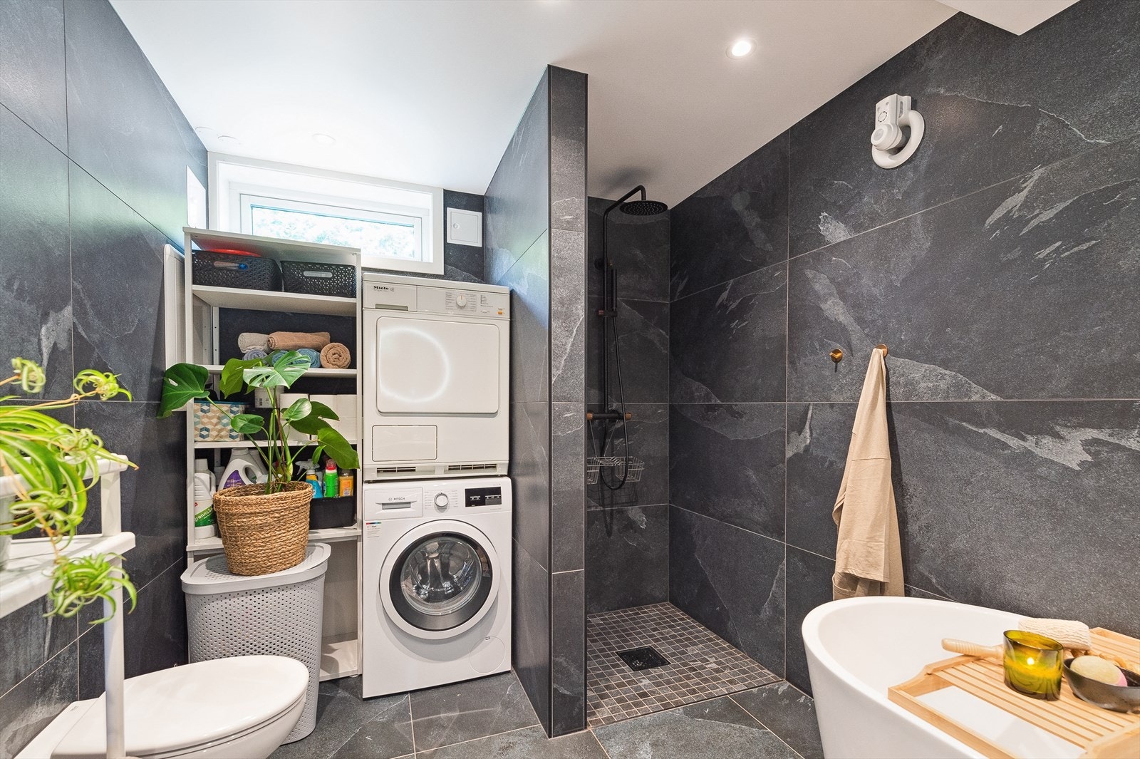 Boligen har 2 bad. Galleribilde