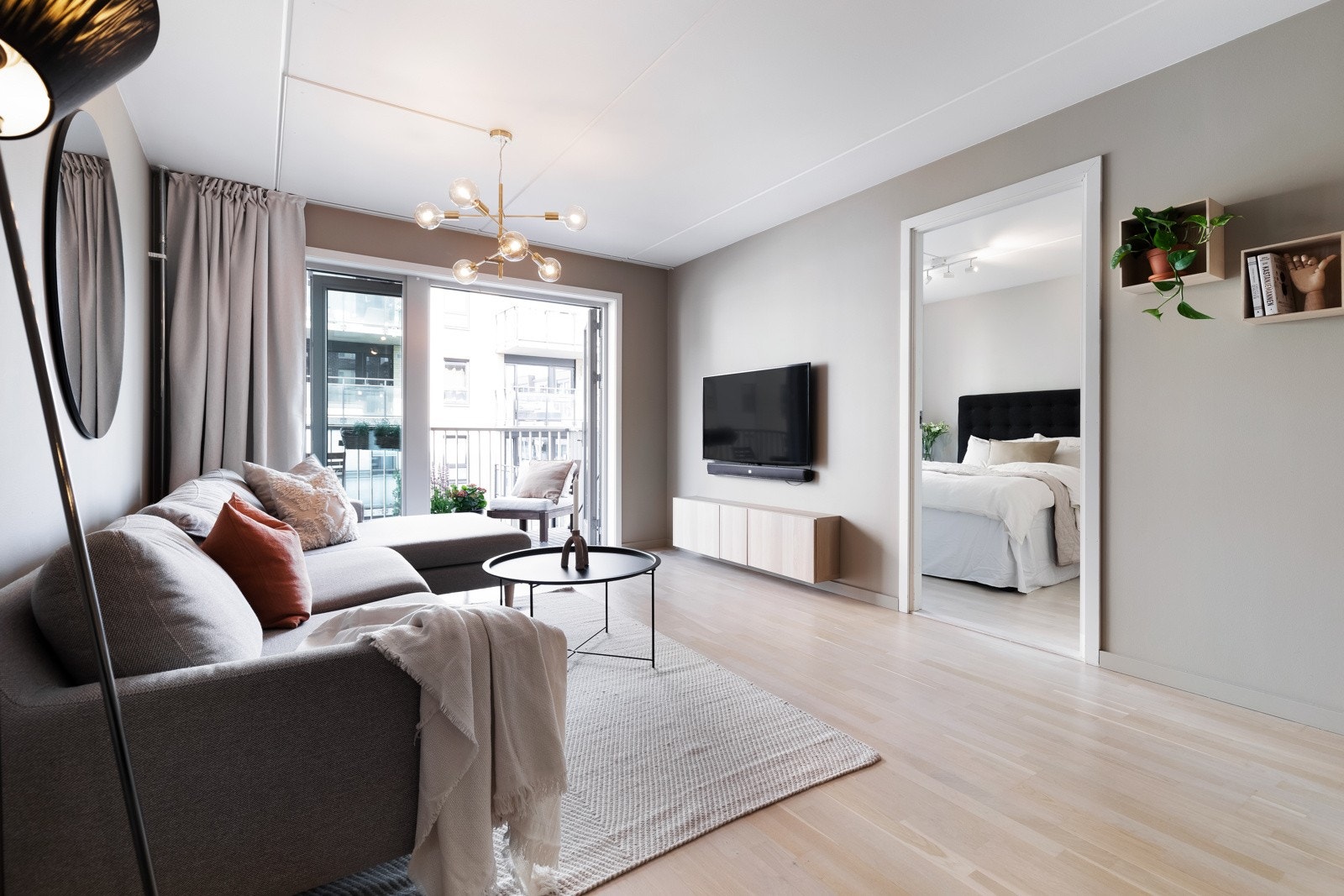 Jan Gunnar Grunden v/EIE Løren har gleden av å presentere Peter Møllers vei 5A Galleribilde