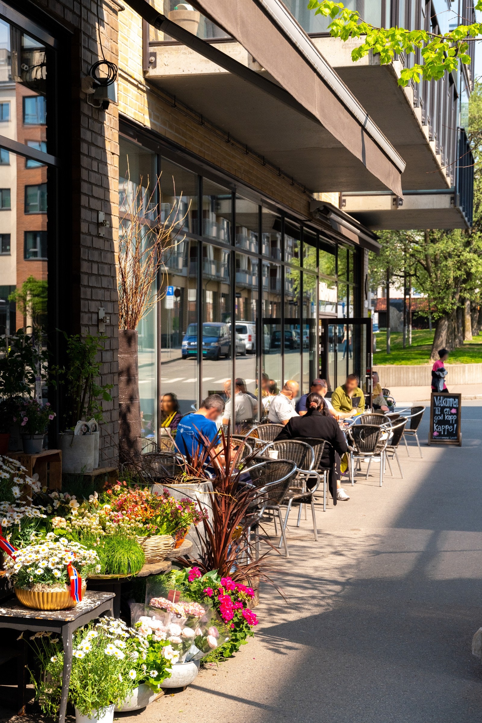 Populære Kaffebrenneriet ligger rett over gata til leiligheten Galleribilde