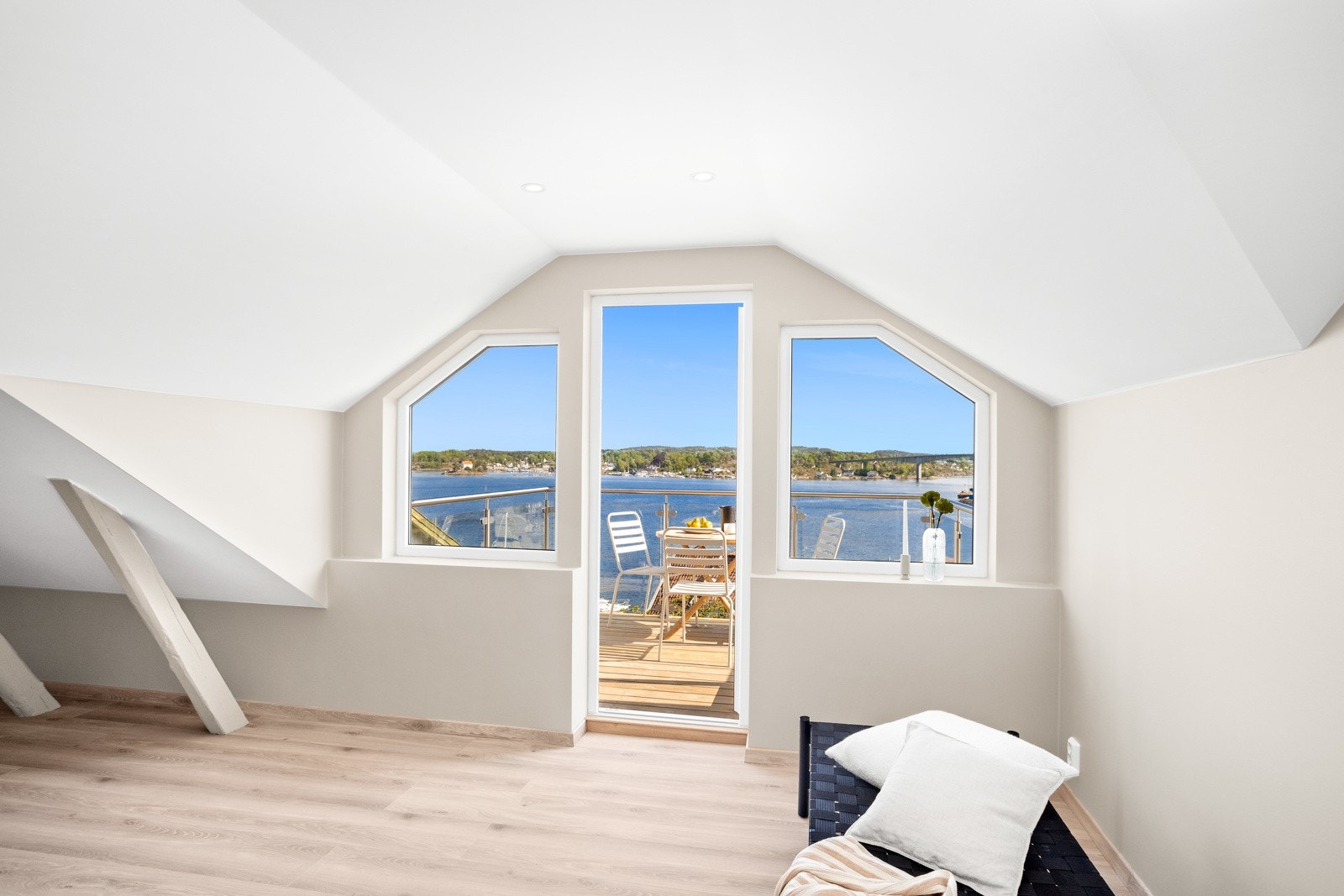 Fra stuen er det nydelig utsikt. Galleribilde