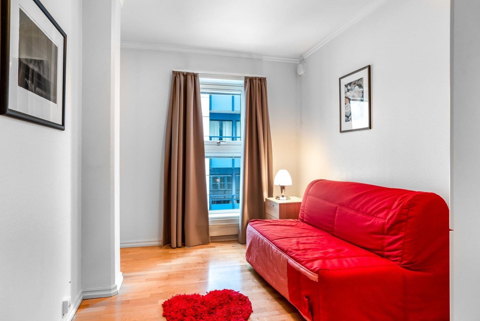 010_Soverom 2 - Bedroom 2.jpg Galleribilde
