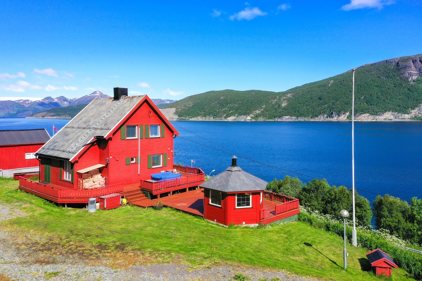 Lerresfjordveien 452- Presentert av Partners Eiendomsmegling Galleribilde