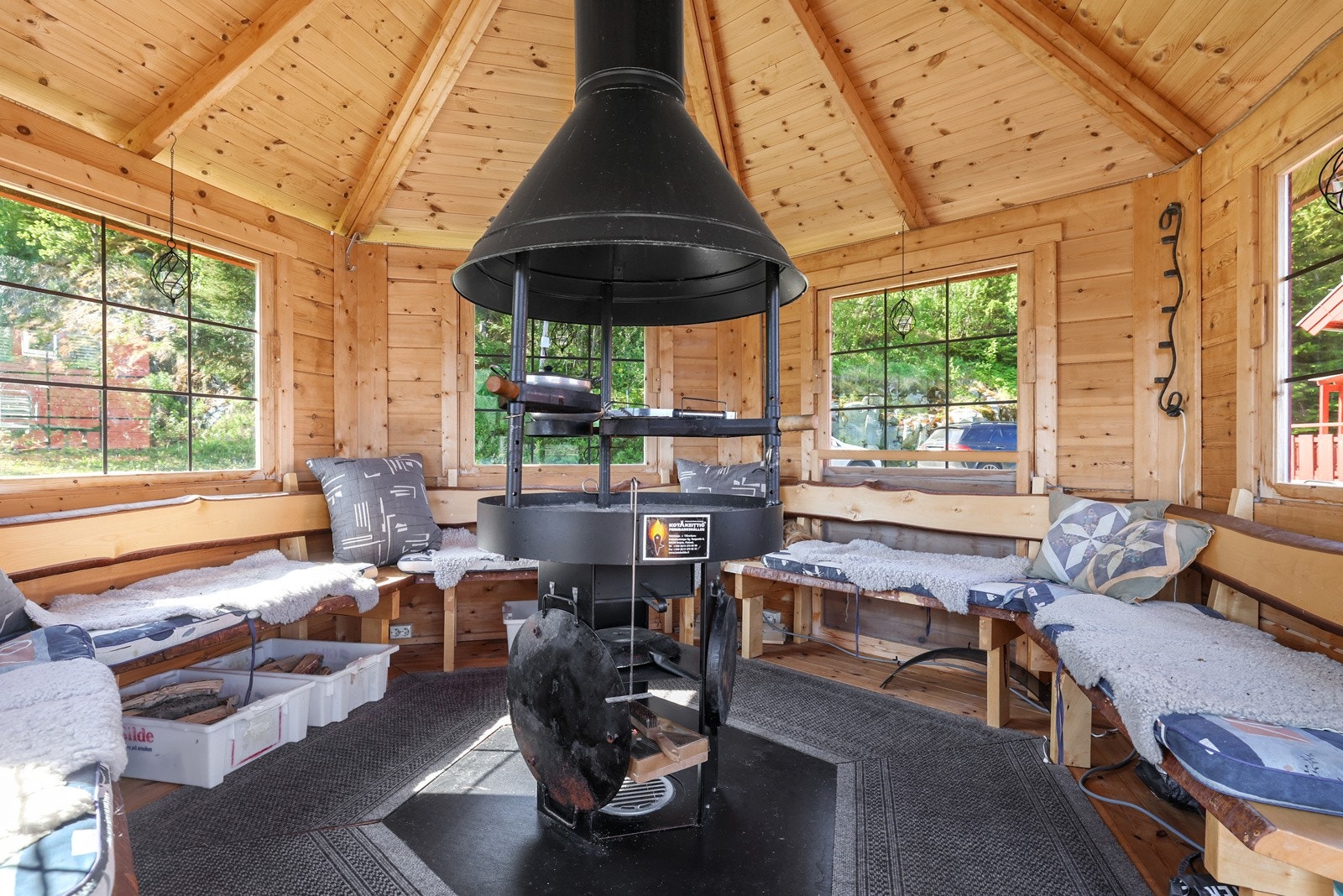 Grillstuen ble bygd i 2000 Galleribilde