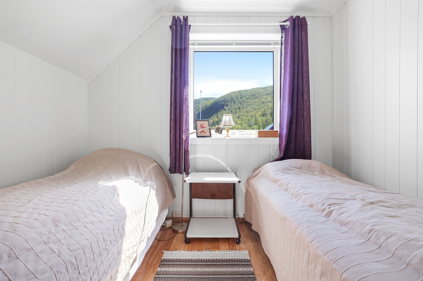 Et av rommene passer fint til gjesterom eller hjemmekontor Galleribilde