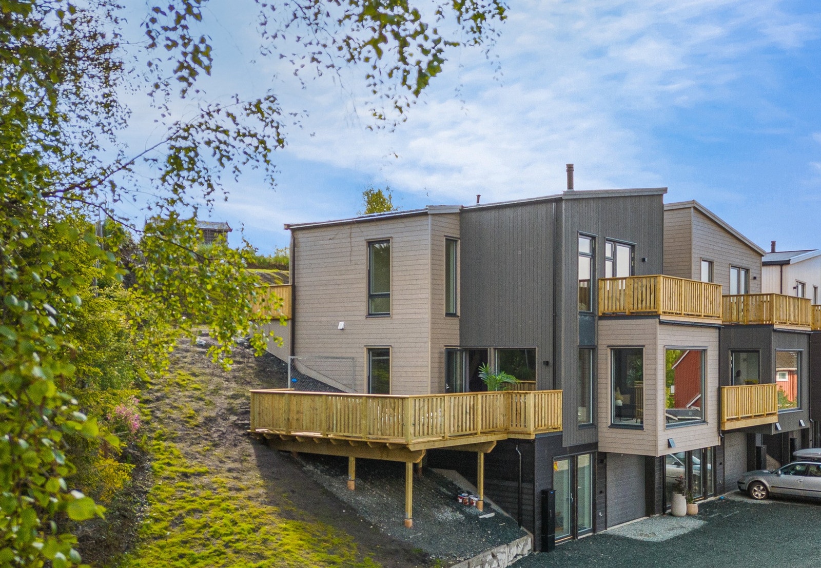 Svært delikat og splitter ny familiebolig med en fabelaktig beliggenhet på Kystadhaugen/Byåsen. Galleribilde