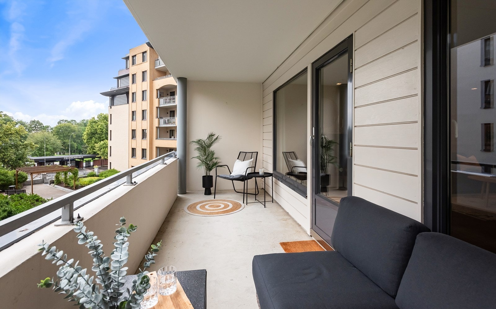 Attraktivt beliggende på Majorstuen i populære Colosseum Park, med Frognerparken som nærmeste nabo. Galleribilde