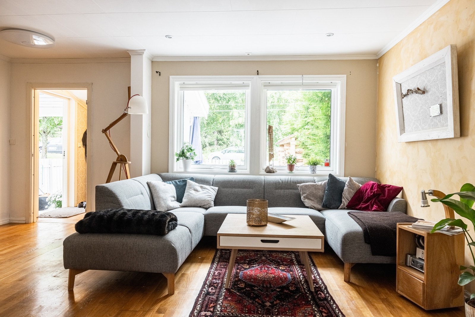 Thorn Dønhaugs vei 36 presenteres av Adam Warsame v/Boa Eiendomsmegling Nordstrand. Galleribilde