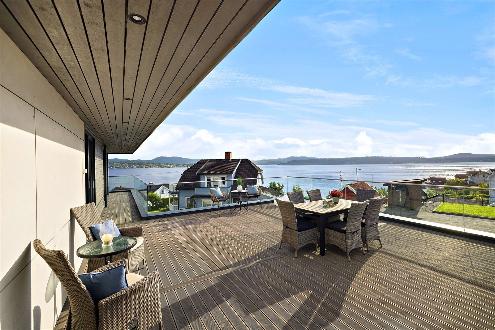 Stor flott terrasse Galleribilde
